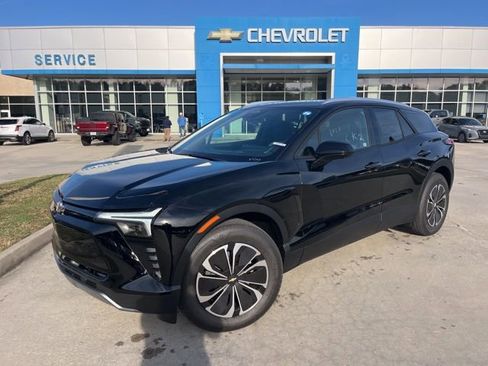 New 2026 Chevrolet Blazer EV LT image 2