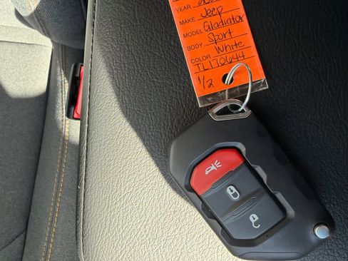 New 2026 Jeep Gladiator Sport image 32