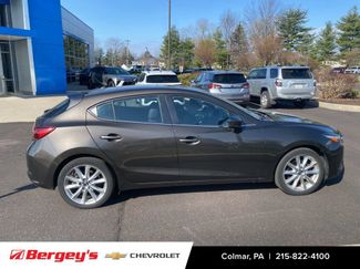 Used 2017 MAZDA MAZDA3 Touring video 2