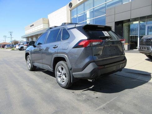 Used 2024 Toyota RAV4 XLE AWD/4WD image 5