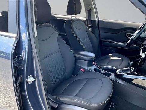 Used 2016 Kia Soul + w/ Audio Package FWD image 25