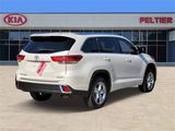 Used 2017 Toyota Highlander Limited image 4