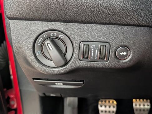 Used 2016 Dodge Challenger SRT Hellcat image 34