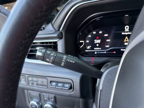 Used 2022 GMC Yukon Denali image 37