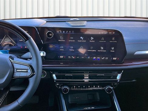 New 2026 Chevrolet Traverse RS image 4