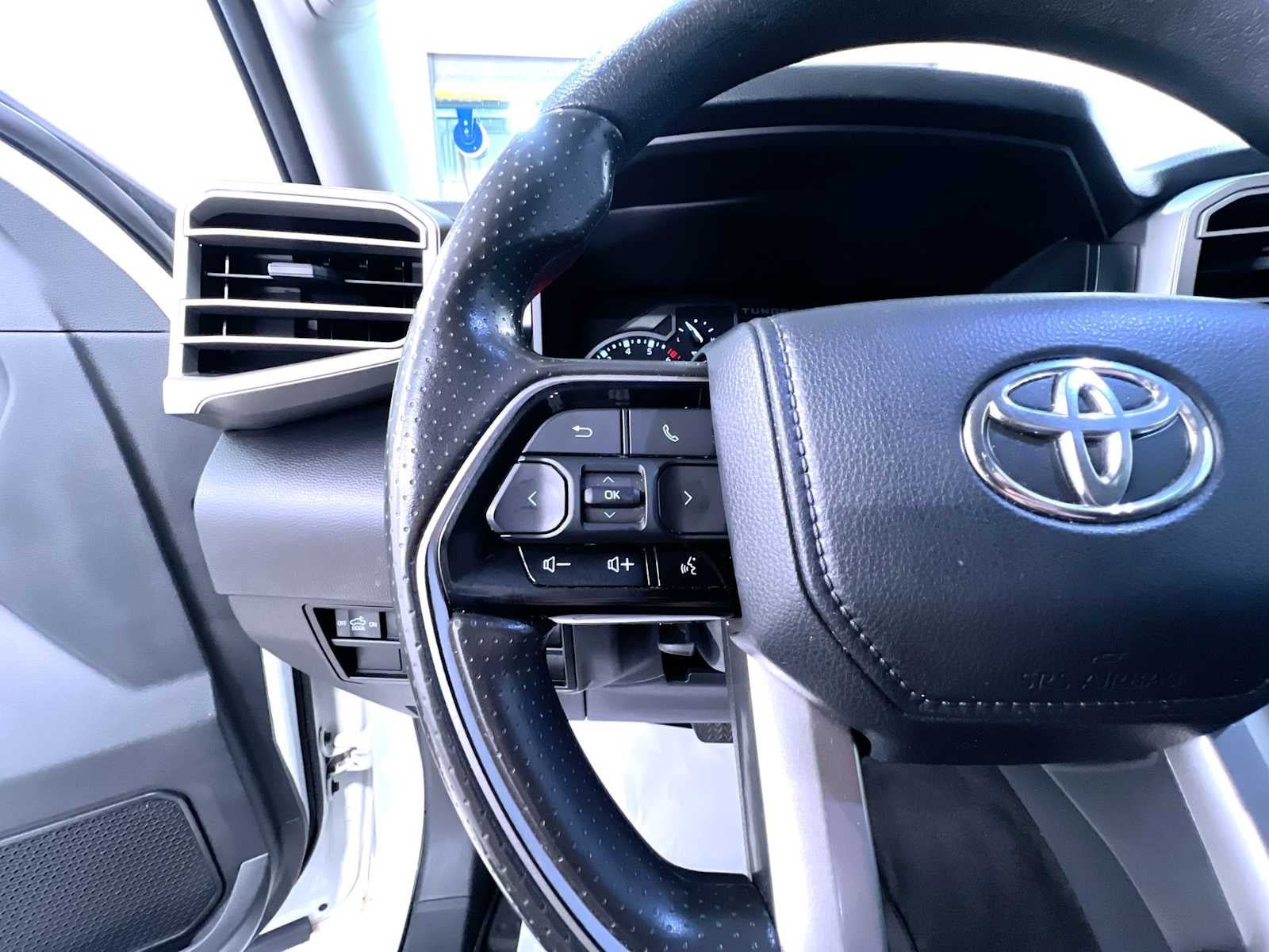 Used 2022 Toyota Tundra SR5 AWD/4WD image 20