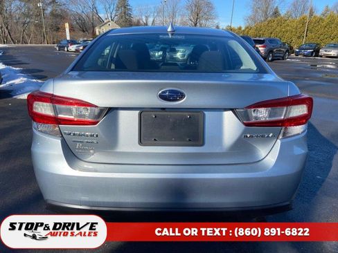 Used 2018 Subaru Impreza 2.0i Premium image 4
