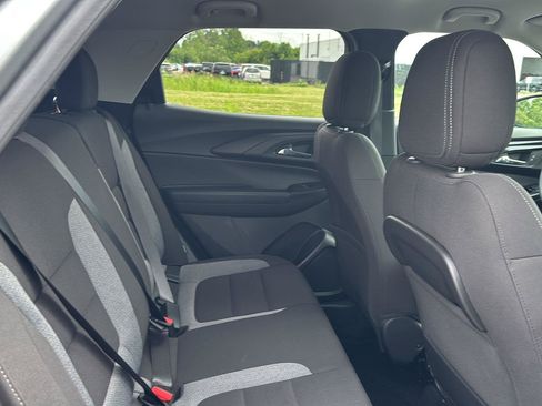 Used 2024 Chevrolet TrailBlazer LS w/ LS Convenience Package FWD image 33