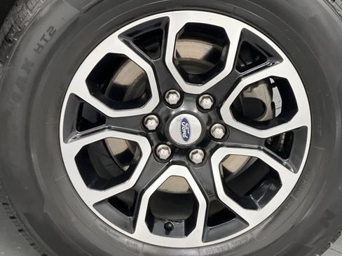 Used 2024 Ford Expedition XLT RWD image 82