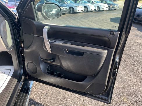 Used 2010 Chevrolet Silverado 1500 LS image 27