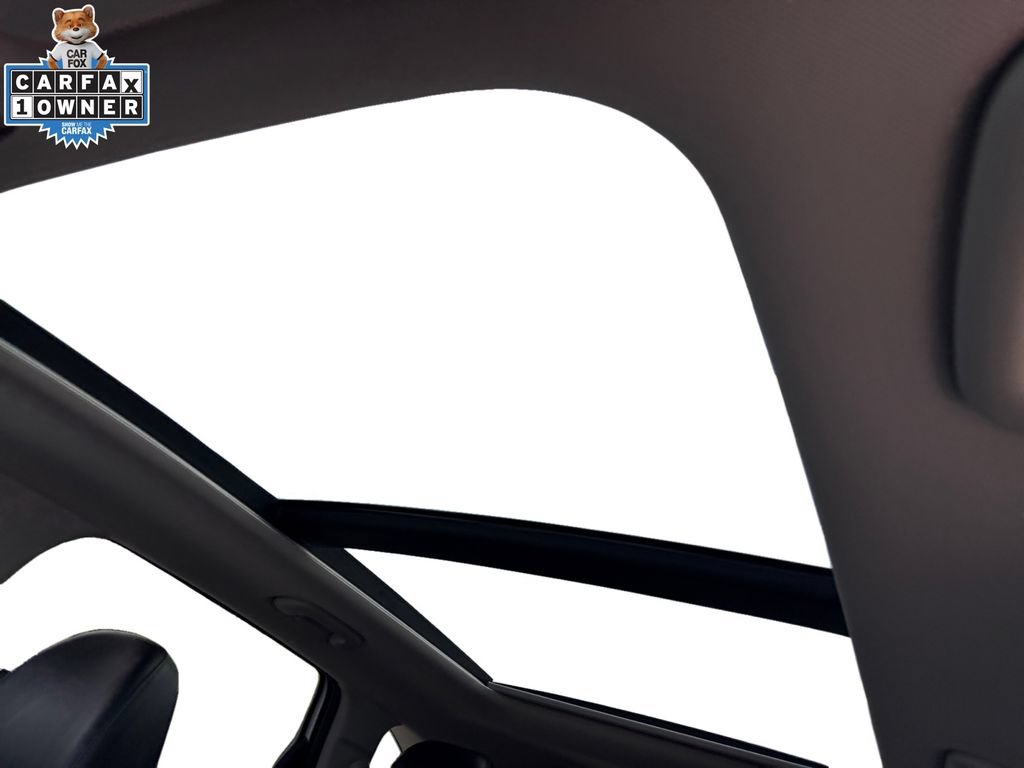 Certified 2025 Kia Sorento S w/ Panoramic Sunroof Package FWD image 10