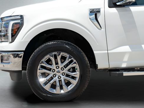 Used 2024 Ford F150 Lariat w/ FX4 Off-Road Package AWD/4WD image 13