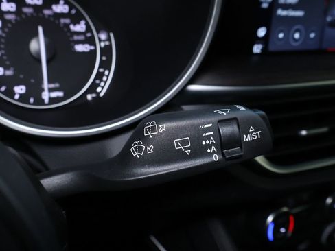 Used 2021 Alfa Romeo Stelvio Ti image 27