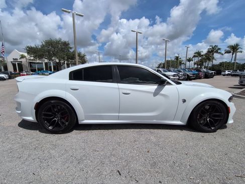 Used 2023 Dodge Charger SRT Hellcat RWD image 4