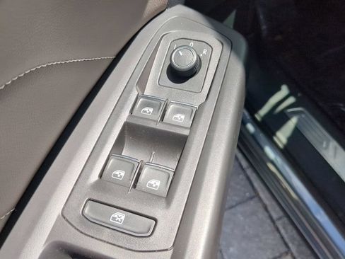 Certified 2022 Volkswagen Atlas SE FWD image 19