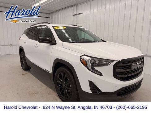 Used 2020 GMC Terrain SLE w/ Elevation Edition FWD image 1