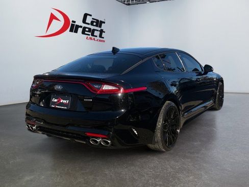 Used 2018 Kia Stinger GT2 image 9