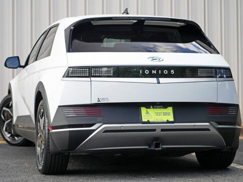 Used 2022 Hyundai Ioniq 5 SE RWD image 5