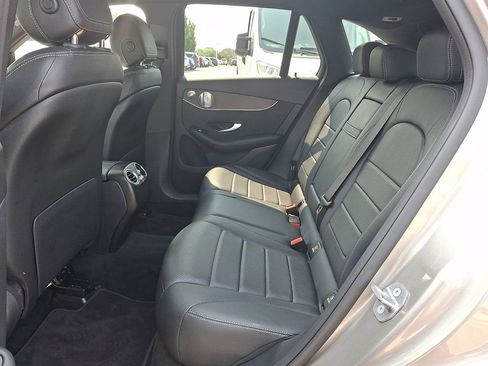Used 2020 Mercedes-Benz GLC 300 4MATIC image 12