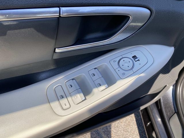 Used 2023 Hyundai Sonata SEL FWD image 32