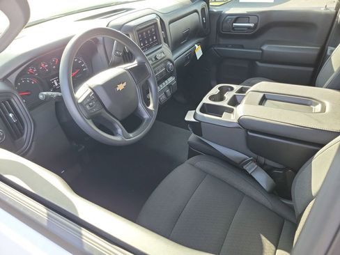 Used 2026 Chevrolet Silverado 1500 Custom RWD image 3