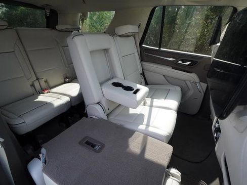 Used 2021 GMC Yukon Denali w/ Denali Ultimate Package image 28