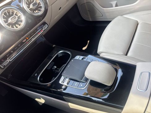 Used 2020 Mercedes-Benz A 220 A 220 image 19