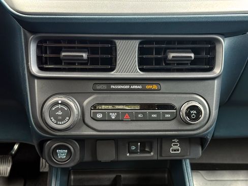 Used 2026 Ford Maverick Lariat w/ Black Appearance Package AWD/4WD image 25