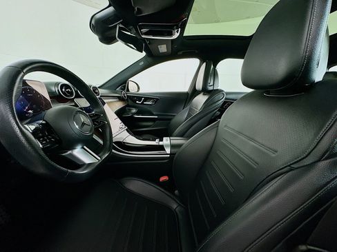 Used 2024 Mercedes-Benz C 300 C 300 AMG Line Night 4MATIC w/ AMG Line w/ Night Package image 19