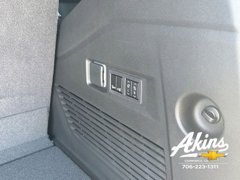 New 2026 Chevrolet Tahoe High Country w/ Sun And Tow Package AWD/4WD image 8