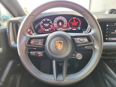 Certified 2024 Porsche Cayenne Coupe image 21