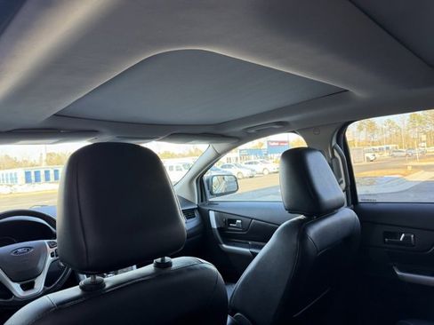 Used 2011 Ford Edge SEL w/ 202A Rapid Spec Order Code image 9