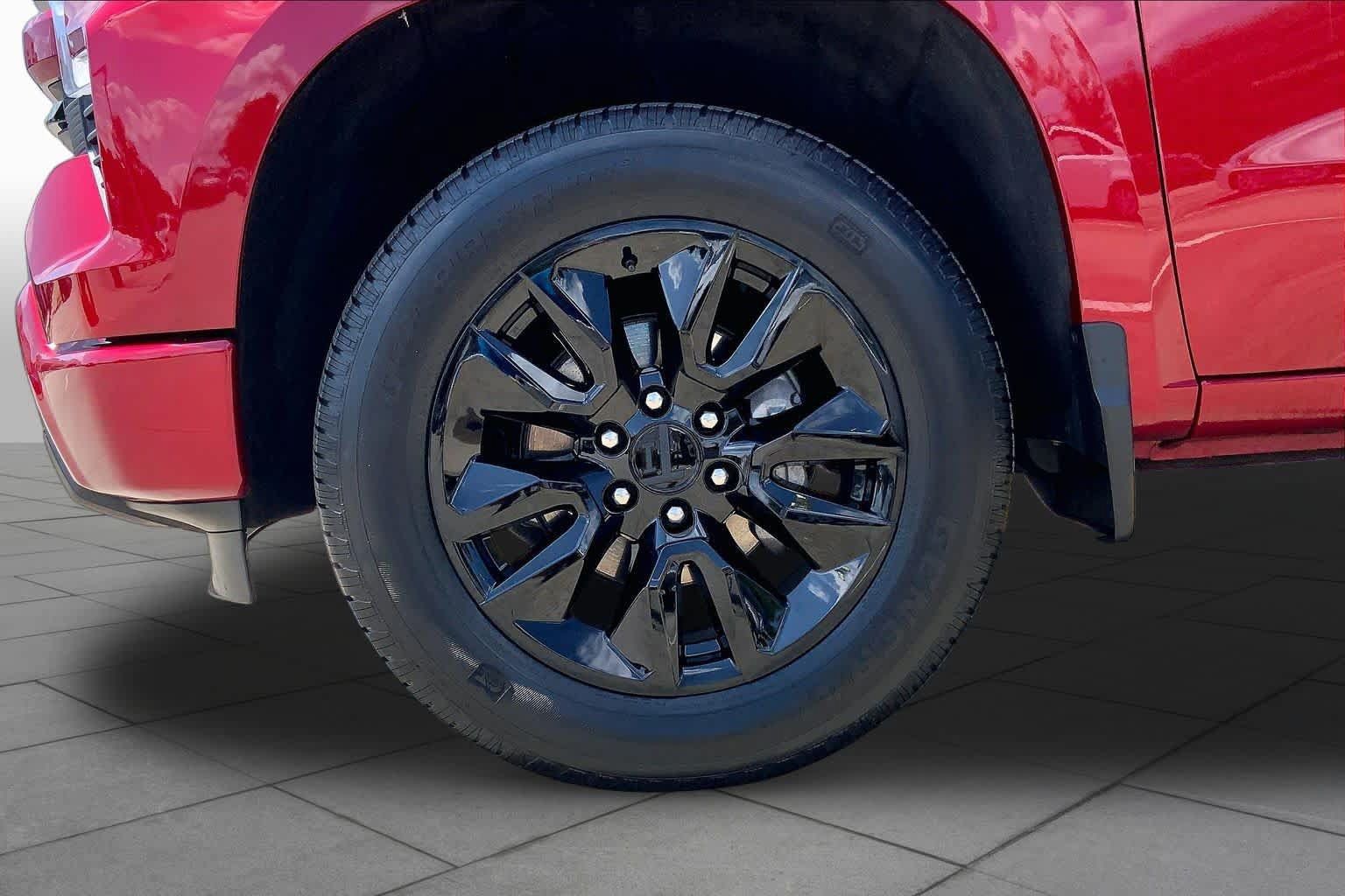 Used 2023 Chevrolet Silverado 1500 RST AWD/4WD image 11