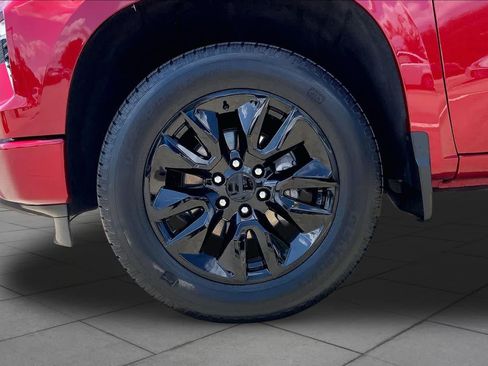 Used 2023 Chevrolet Silverado 1500 RST AWD/4WD image 11
