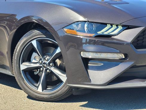 Used 2022 Ford Mustang Coupe RWD image 11
