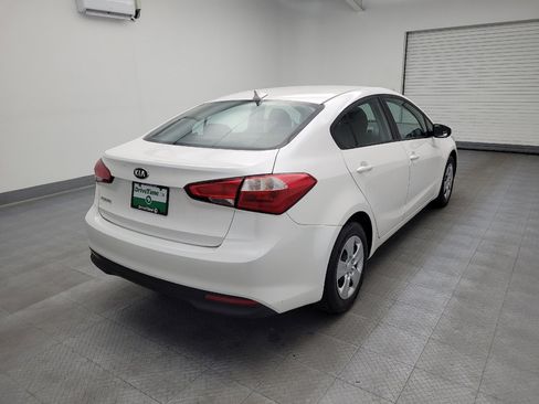Used 2017 Kia Forte LX w/ LX Popular Package image 9