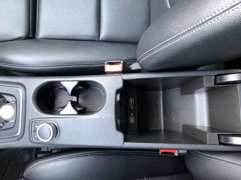 Used 2020 Mercedes-Benz GLA 250 4MATIC image 31