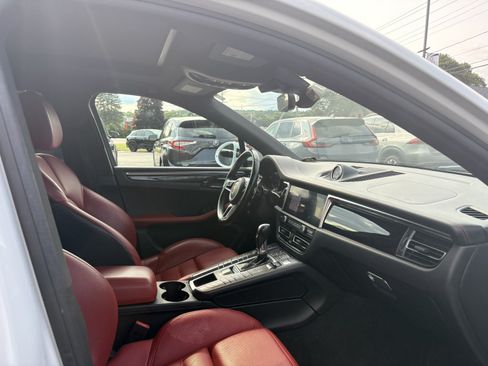 Used 2020 Porsche Macan S AWD/4WD image 20