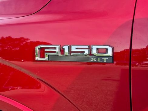 Used 2019 Ford F150 XLT w/ Equipment Group 302A Luxury AWD/4WD image 27