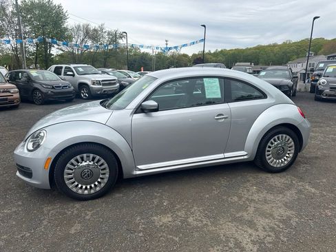 Used 2014 Volkswagen Beetle 1.8T FWD image 12
