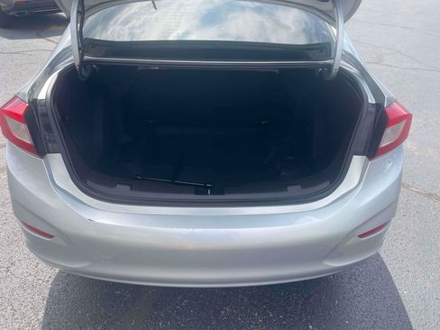 Used 2018 Chevrolet Cruze LS FWD image 6