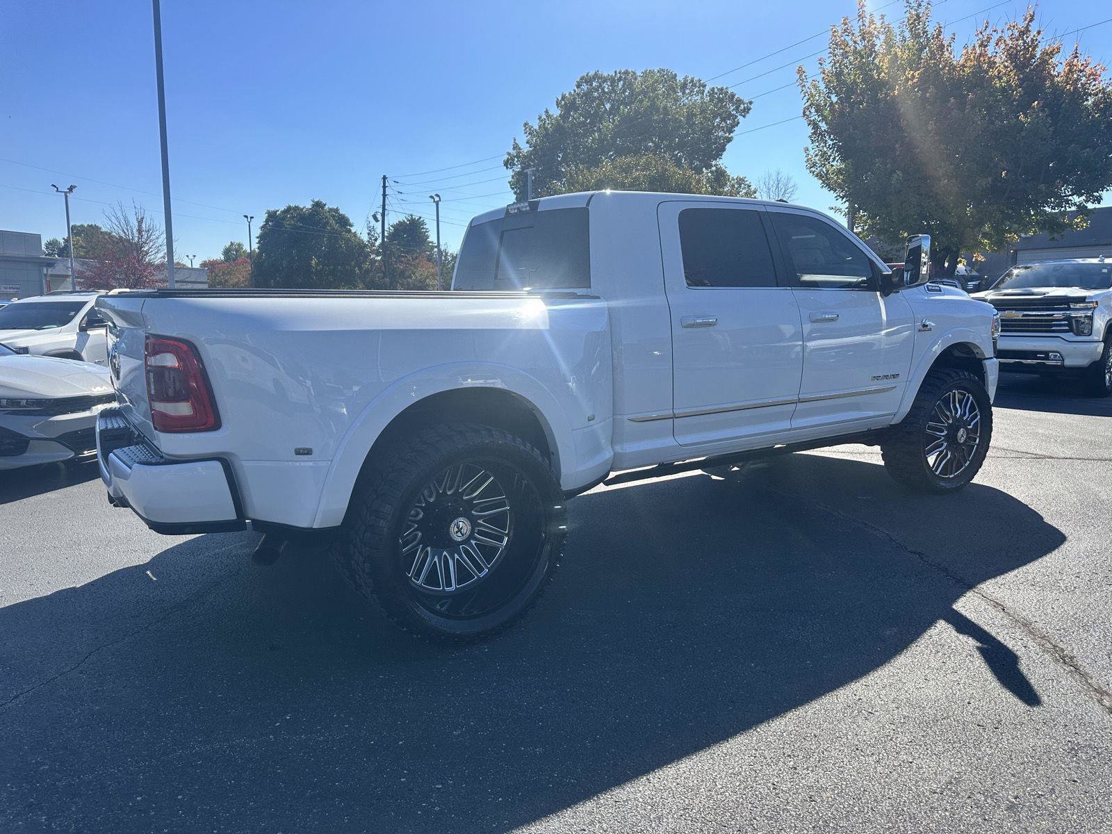 Used 2020 RAM 3500 Limited AWD/4WD image 11