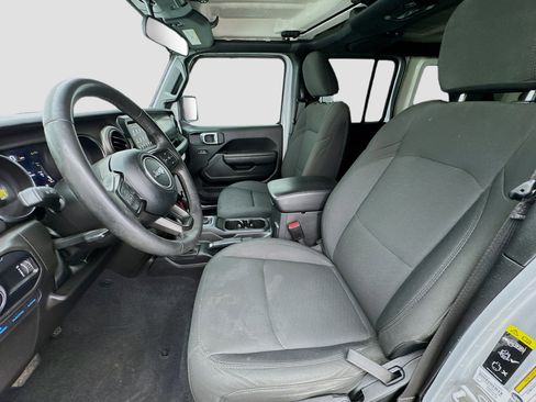 Used 2023 Jeep Wrangler Unlimited w/ Convenience Group image 13