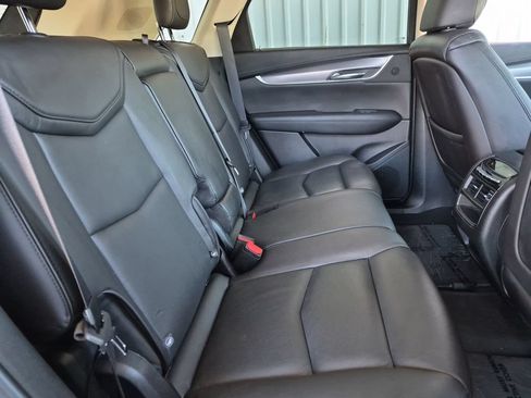 Used 2019 Cadillac XT5 Premium Luxury w/ Driver Assist Package AWD/4WD image 17