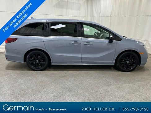 Used 2023 Honda Odyssey Sport image 11