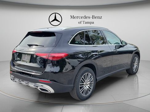 Certified 2026 Mercedes-Benz GLC 300 image 4