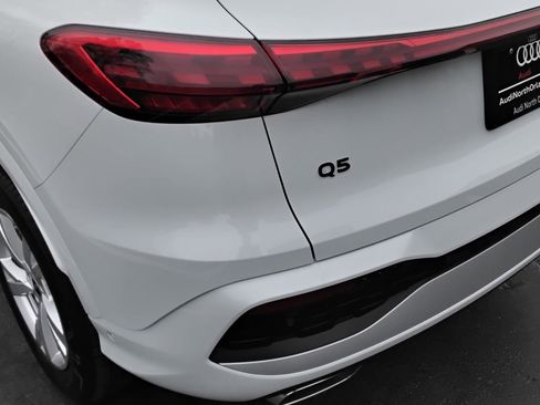 Certified 2025 Audi Q5 Premium w/ Convenience Package image 9