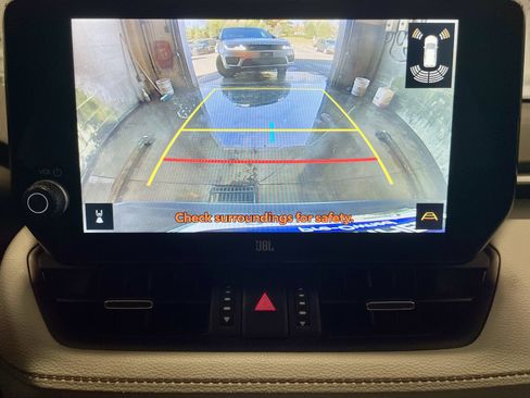 Used 2023 Toyota RAV4 Limited image 28