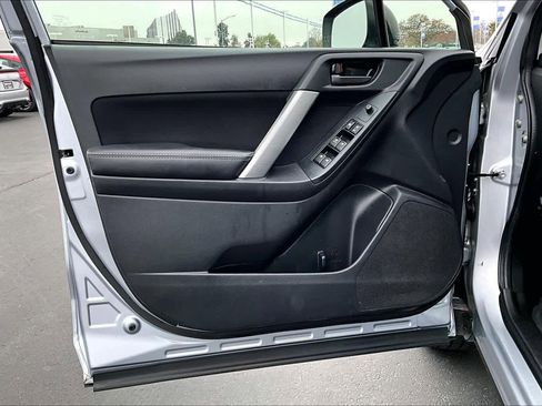 Used 2016 Subaru Forester 2.5i w/ Alloy Wheel Package image 25