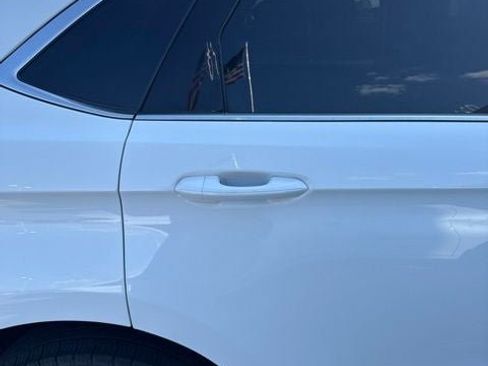 Used 2022 Ford Edge SEL AWD/4WD image 34